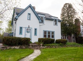 1288 Saint Johns Ave, Highland Park, IL