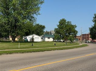 1 Hiawatha Dr E, Wabasha, MN 55981