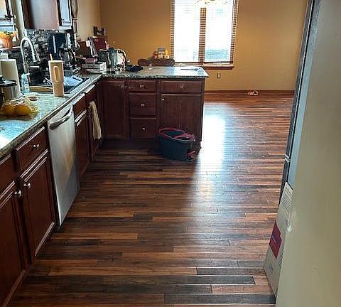 5th image of 10670 Maine Dr