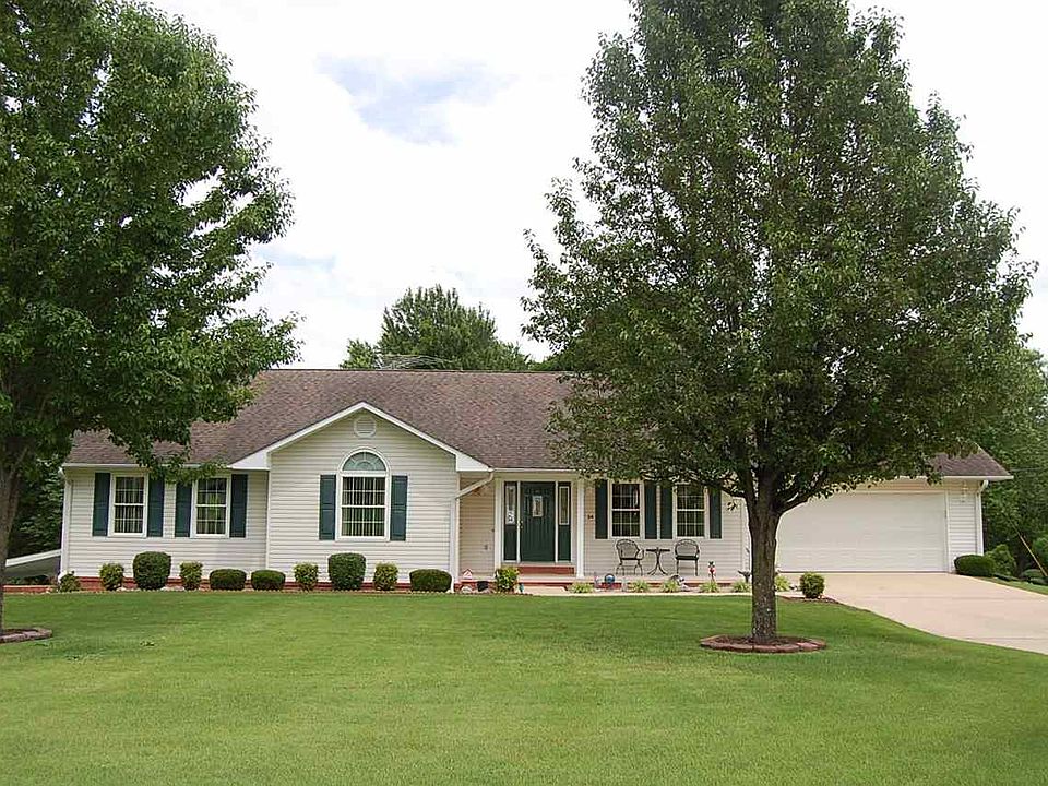 1st image of 34 Fairway Dr
