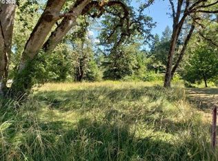 264 Leisure St, Glide, OR 97443