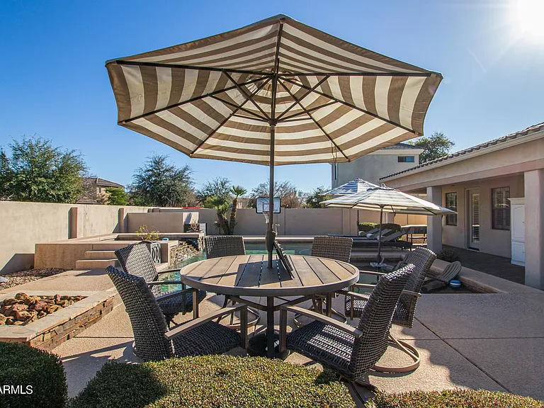 885 W Palo Brea Dr — Photo 57