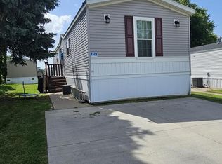 5112 N Fairmount St LOT 124, Davenport, IA 52806