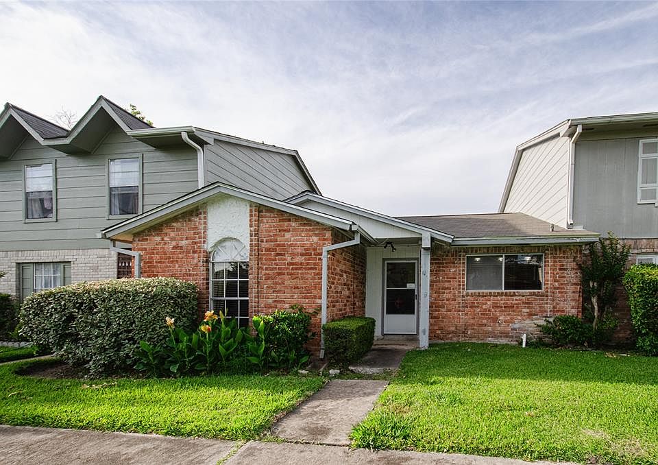 1st image of 6403 S Briar Bayou Dr