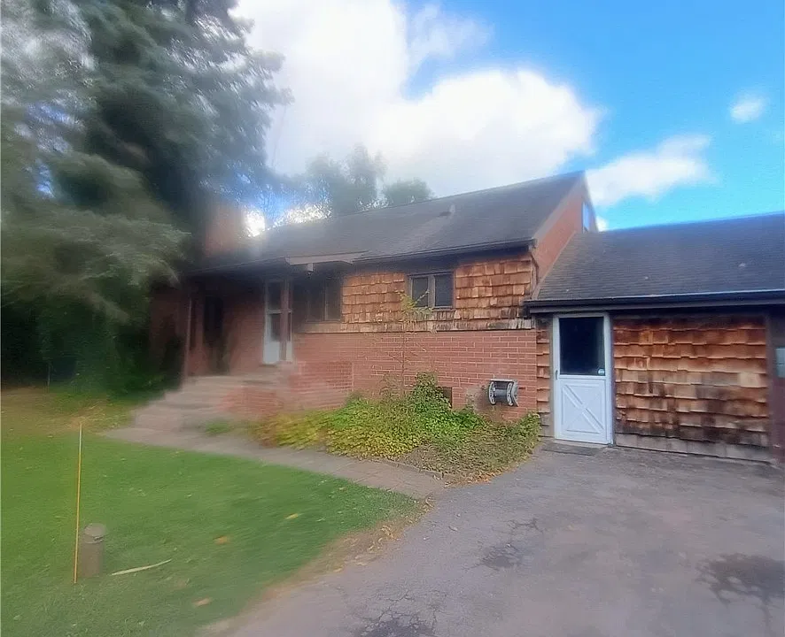 5920 Bowman Rd