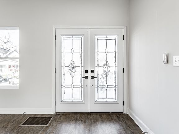 5th image of 1015 Churchman Ave
