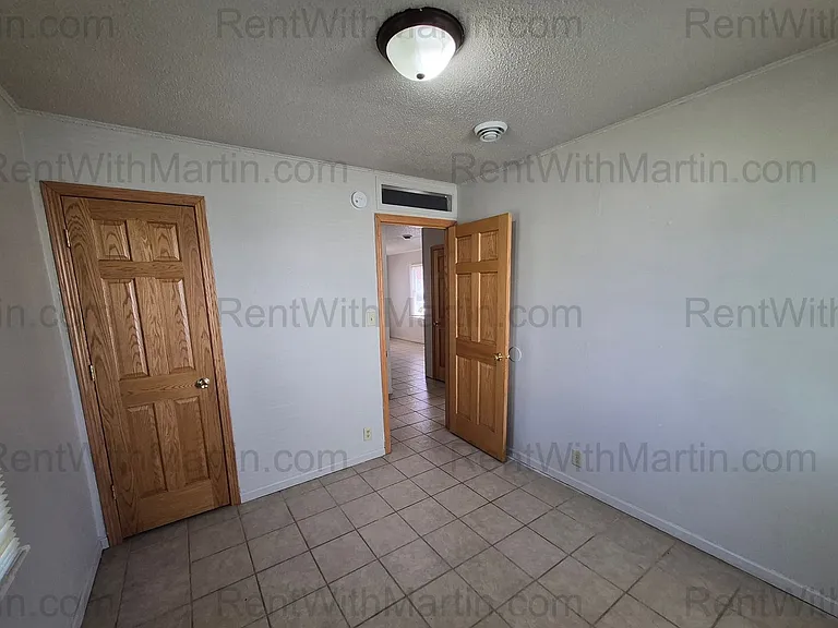 1132 Ackermant St — Photo 12
