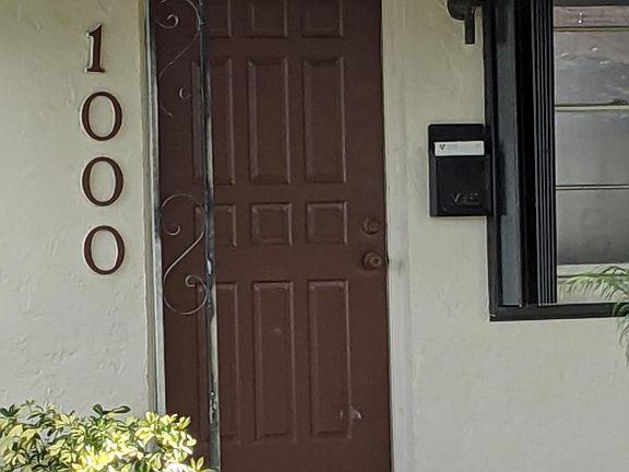 3rd image of 1000 McIntosh St