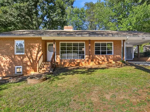 235 Penner St, Winston Salem, NC 27105