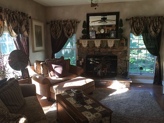 4th image of 177 Lindsay Ln