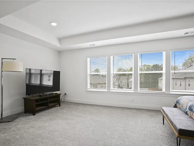 7637 Avalon Blvd — Photo 12