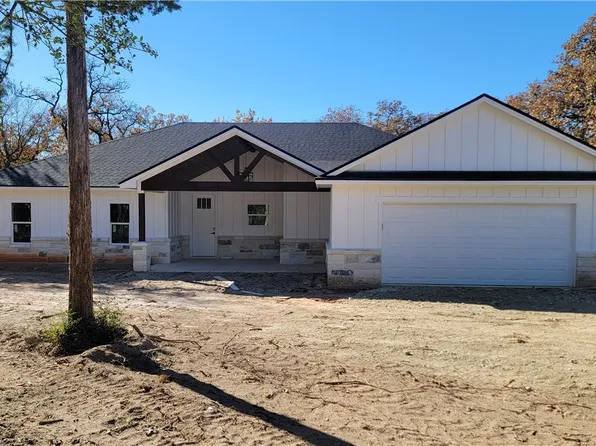 2612 Yorkshire Trl, Franklin, TX 77856