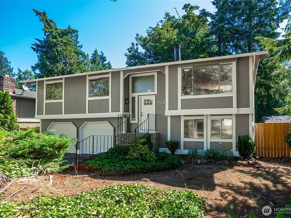 1st image of 7058 Corfu Boulevard NE