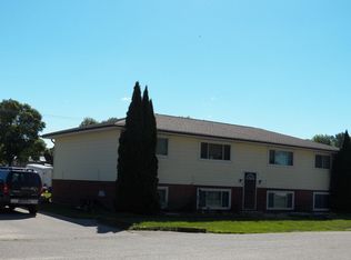 109 Iowa St, Center Pt, IA 52213