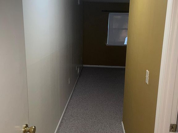 4th image of 707 Twin Circle Dr