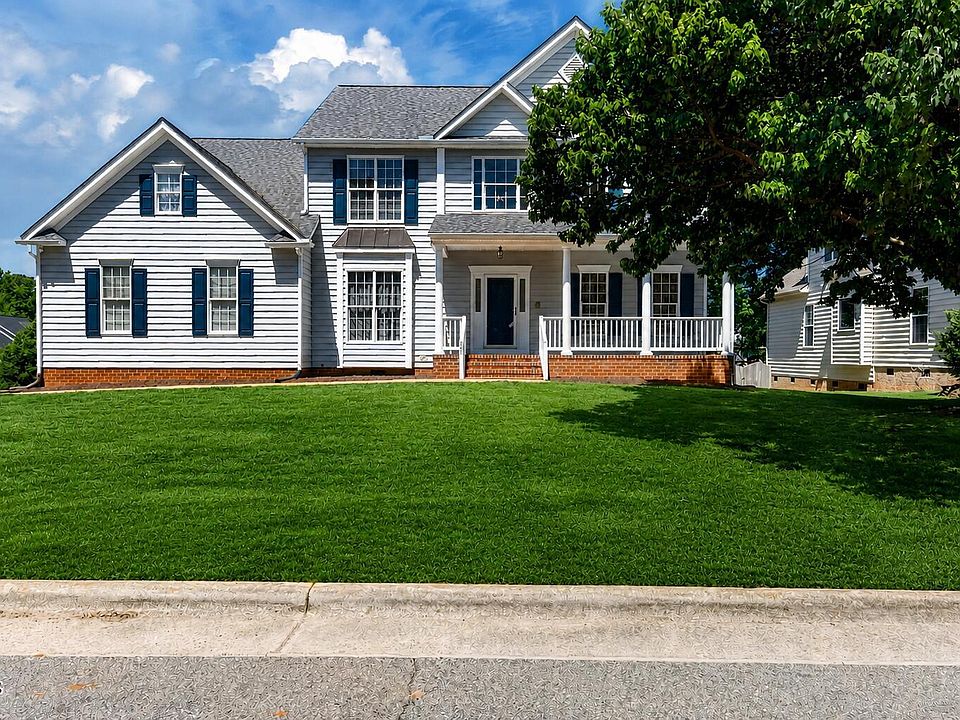 1st image of 101 Greygate Pl