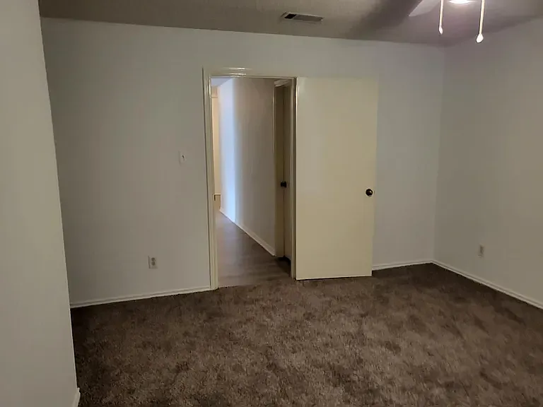 501 Northridge St — Photo 9