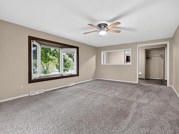 3rd image of 7033 Clover COURT