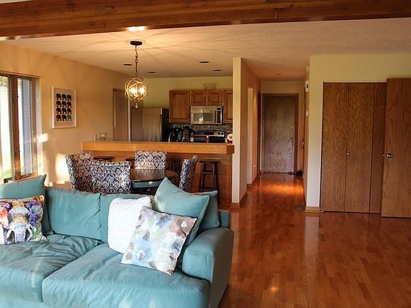 6270 Whispering Lake Kitchen