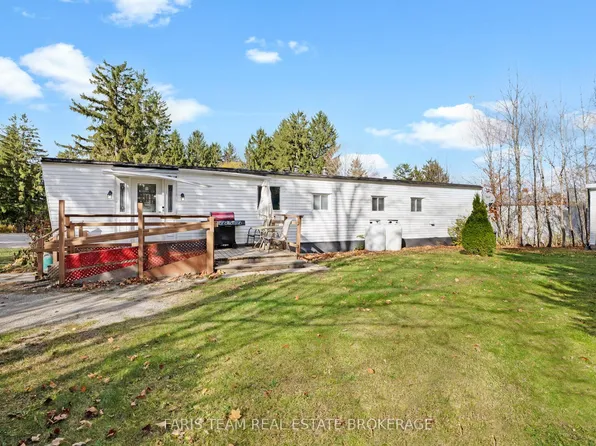 2235 Ron Jones Rd #E5, Tay, ON L4R 4K3