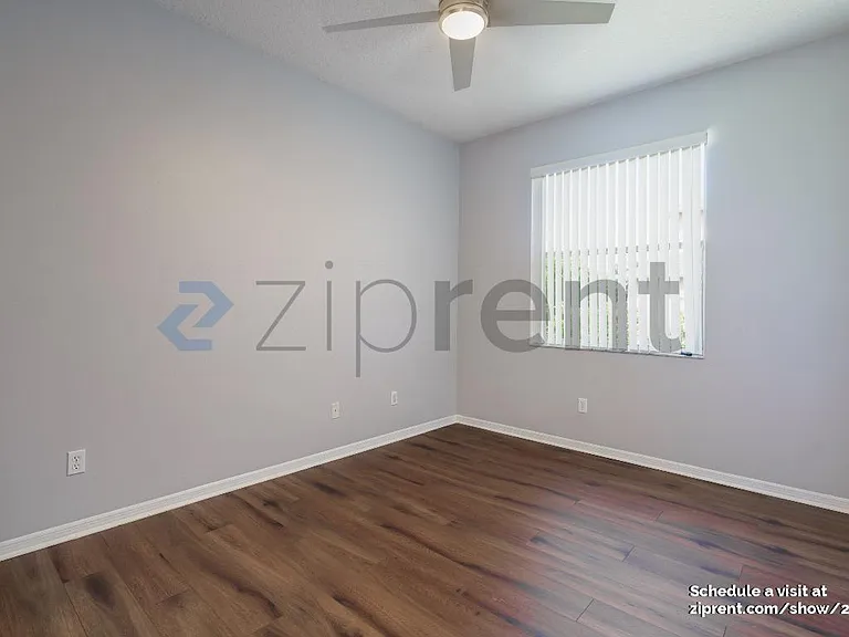 10443 Emerald Woods Ave — Photo 14