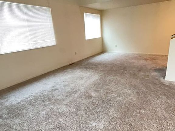 4th image of 1046-1056 E Main St #1050