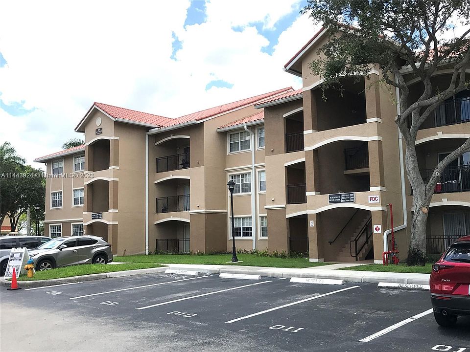 1st image of 100 SW 117th Ter #2304