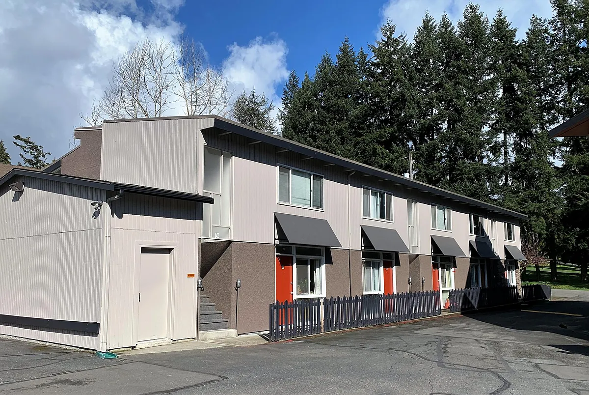 Building Photo - Briza Apartments