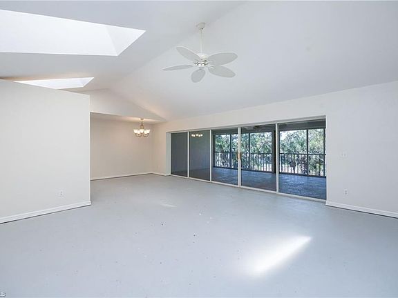 3rd image of 770 Waterford DR #302