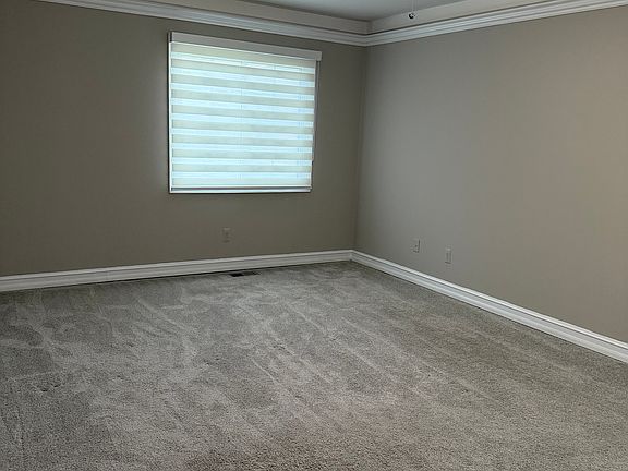 5th image of 45511 Dover Dr