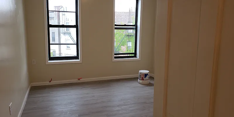 Rented by Naomi Property LLC | media 15