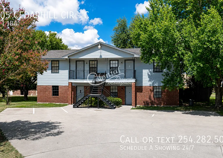 4805 Cedarhill Cir #C — Photo 1