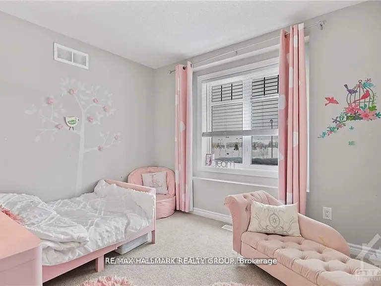 100 Lerta Way — Photo 20
