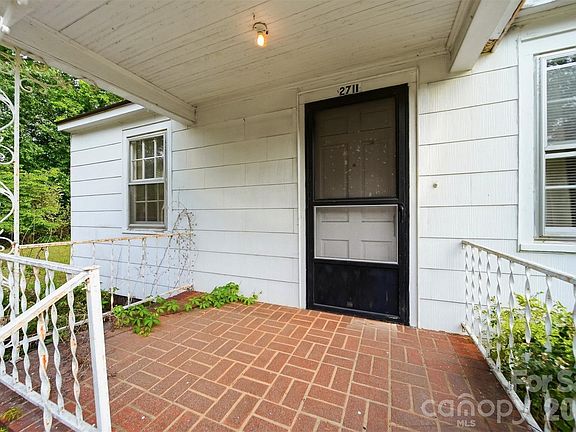 2nd image of 2711 8th Ave SE