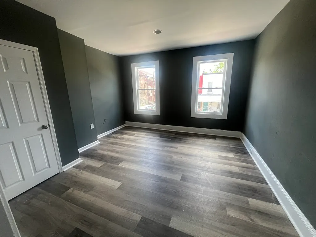 1307 Hanson Street - 1 — Photo 2