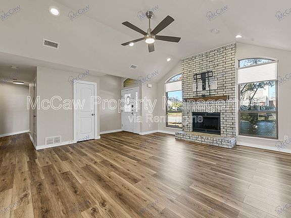 4th image of 1328 Blue Jay Dr