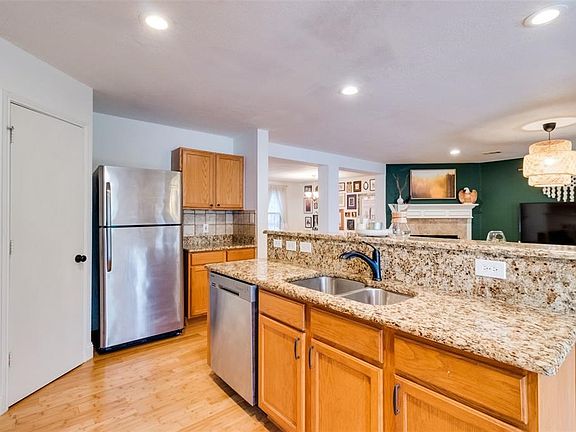 4th image of 2113 Silver Leaf Dr