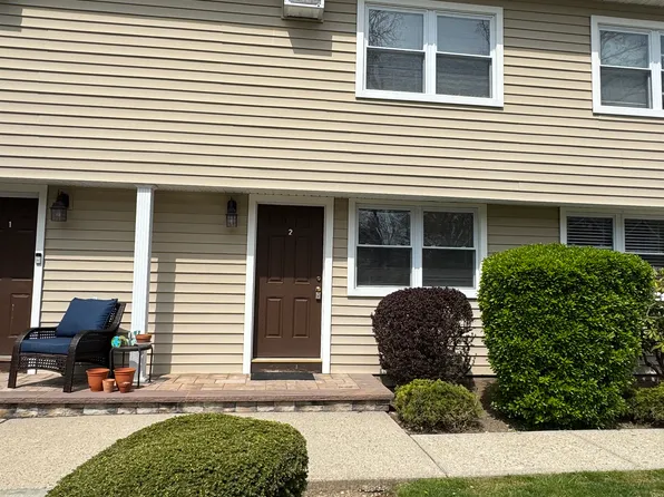 (undisclosed Address), Smithtown, NY 11787