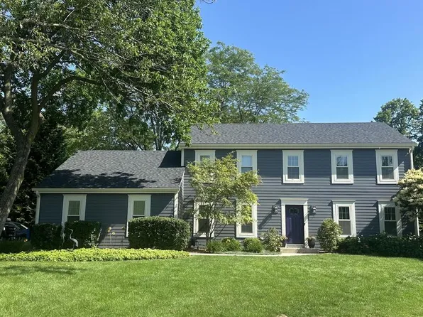 1634 West Thrush LANE, Mequon, WI 53092