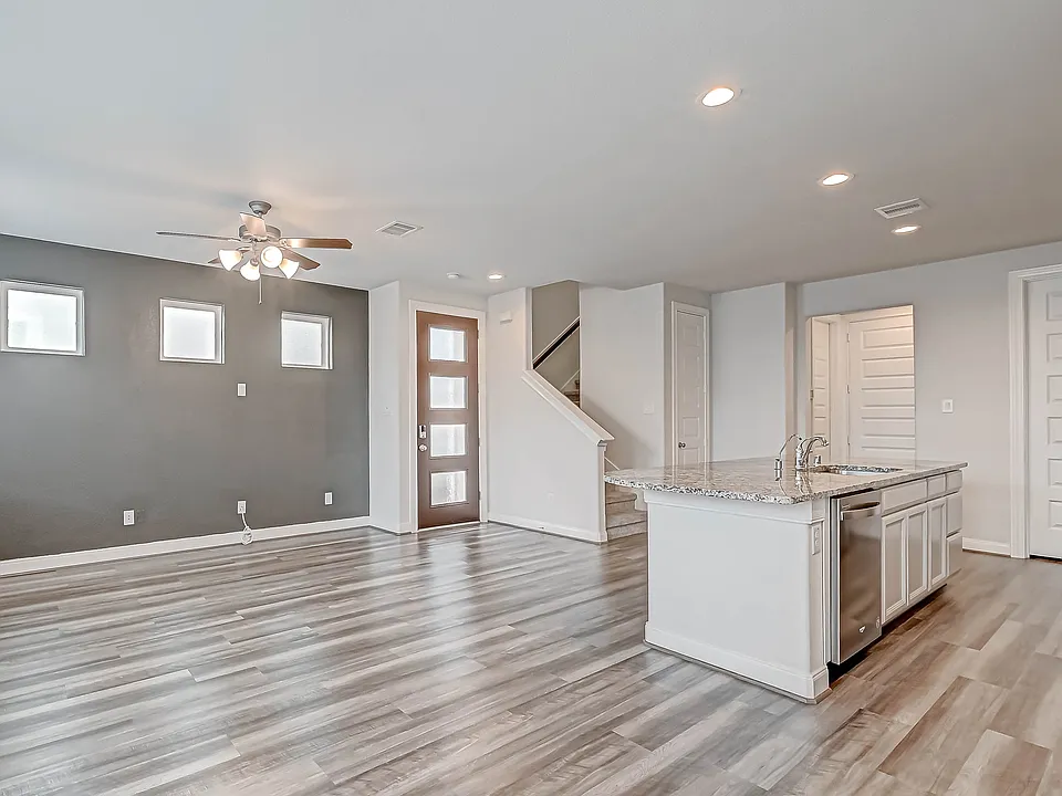 9905 Brickhouse Dr