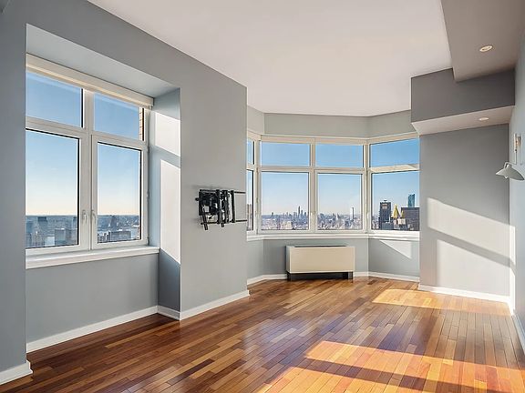 5th image of 425 5th Ave APT 58A