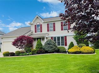 3303 Brookfield Ln, Hamburg, NY 14075