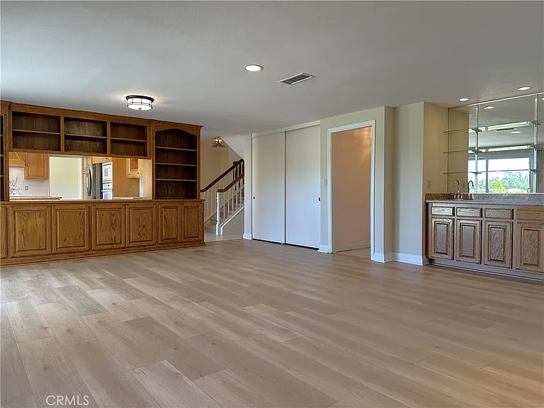 26543 Academy Dr — Photo 8
