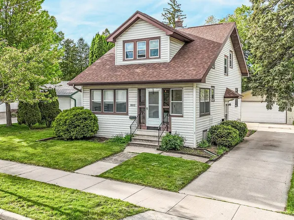110 E Randall St, Appleton, WI 54911