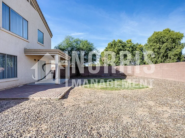 1632 E Cardinal Dr — Photo 47