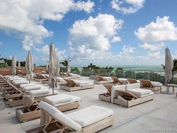 3rd image of 2301 Collins Ave APT 1635