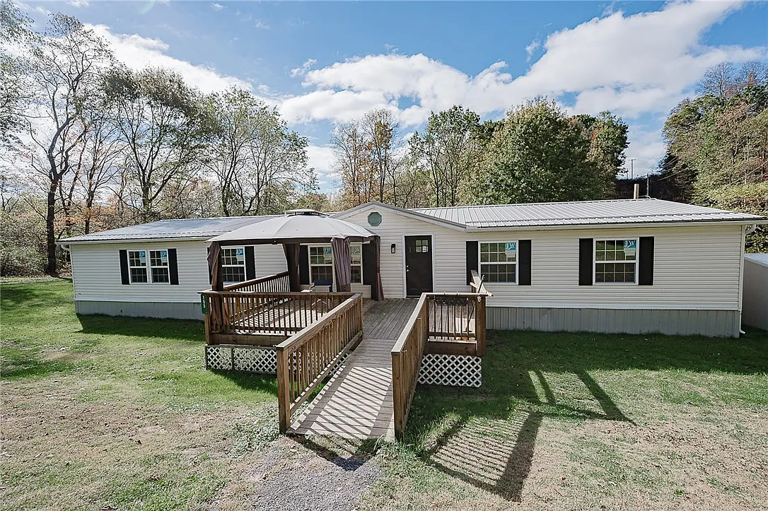 155 Baker Rd W photo 1