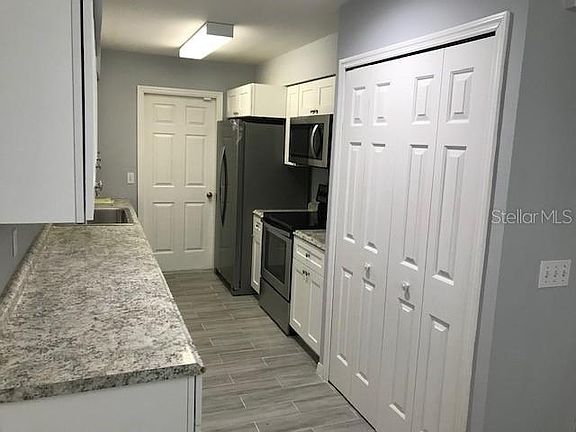5th image of 699 Cricket Hollow Ln