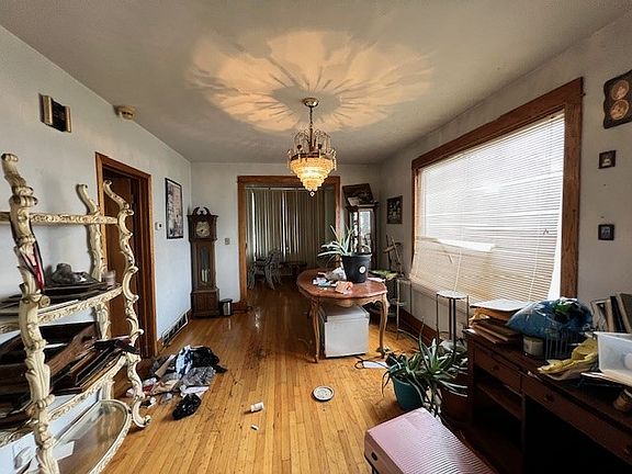 4th image of 414 N Lockwood Ave