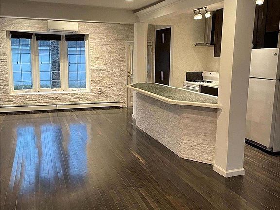 3rd image of 200 Elm St Floor 1